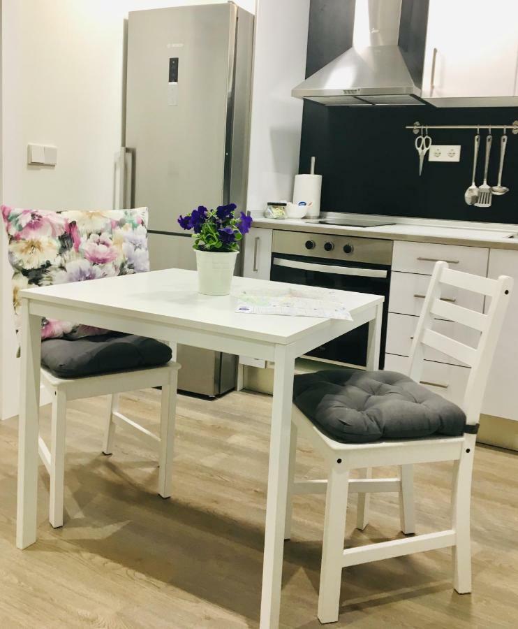 Zaragoza Centro Spain - Apartamento Nuevo Y Facilidad De Parking Zewnętrze zdjęcie
